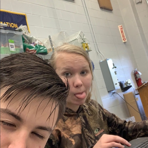 Meet your Posher, Brence - Picture 1 of 1